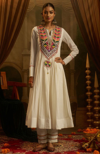 Off White Mal Cotton Hand Gamthi Work Readymade Suit