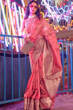 Gajari Pink Hand Woven Contrast Pallu Border Silk Saree