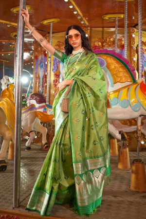 Lime Green Hand Woven Contrast Pallu Border Silk Saree