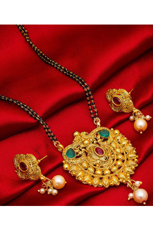 Golden Pealrs Mangalsutra Set
