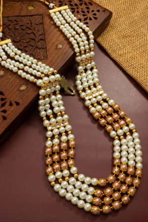 Multicolor Stones Studded Necklace