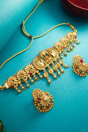 Alloy Base Gold Plated Studded Necklace Set