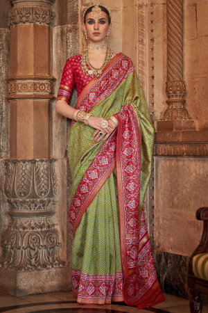 Pear Green Banarasi Weaving Silk Saree for Wedding