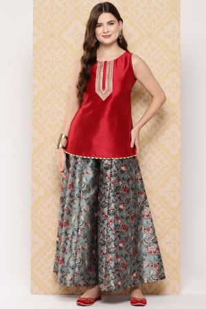 Red and Green Readymade Co-Ord Set
