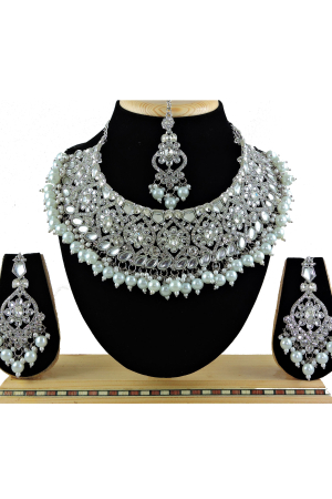 White Designer Necklace Set with Maang Tikka