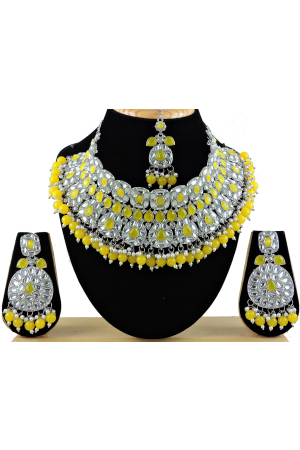 Yellow Designer Necklace Set with Maang Tikka