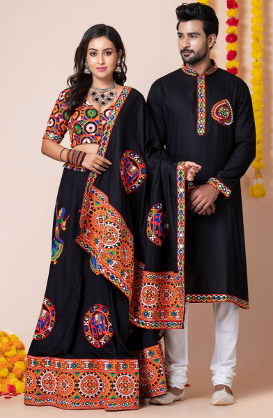 Black Rayon Gamthi Work Festival Wear Combo