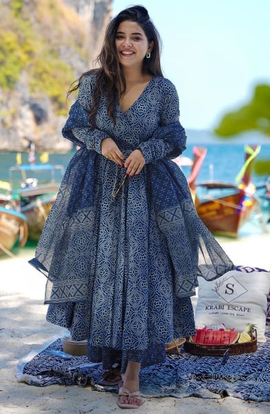 Indigo Digital Print Muslin Plus Size Suit