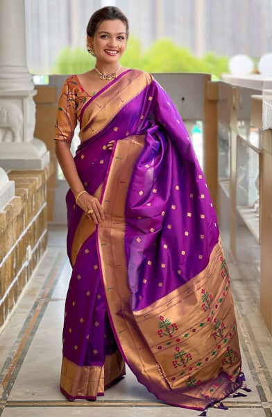 Magenta Woven Paithani Silk Saree