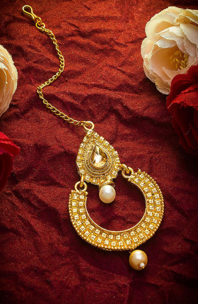 Golden Studded Maang Tikka