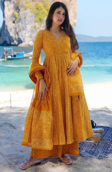 Mustard Digital Print Muslin Plus Size Suit