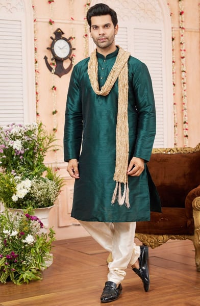 Pine Green Art Silk Kurta Set with Stole