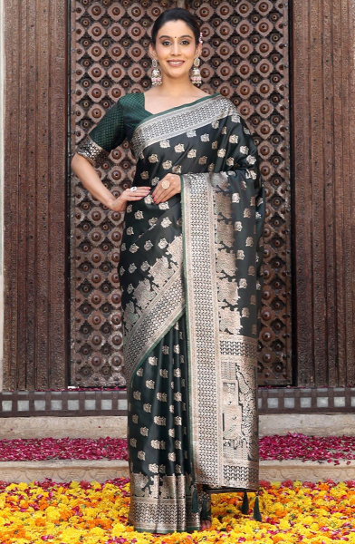 Pine Green Silk Saree with Jacquard Weaving