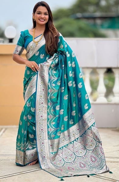 Rama Green Woven Banarasi Silk Saree
