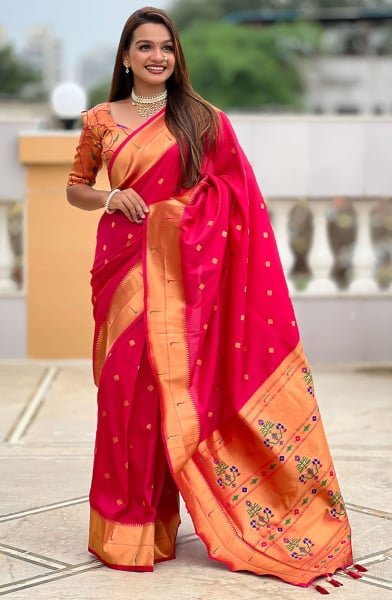 Rani Pink Woven Paithani Silk Saree