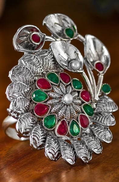 Fashionable Silver Ring