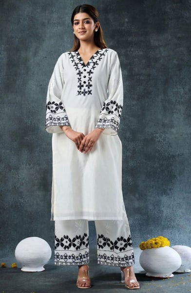 White Embroidered Rayon Kurta with Bottom