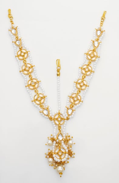 White Kundan and Pearls Work Maang Tikaa