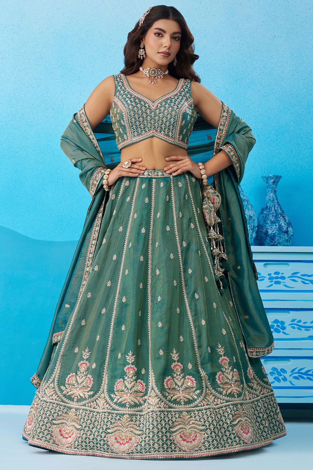 Lehenga Choli for Women Online | Bridal & Wedding Lehengas