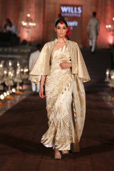 Fashion Trend Alert 2016: Saree with Capes